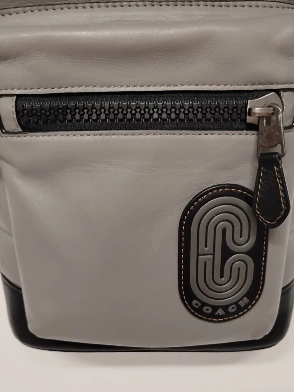 Coach sporty sling